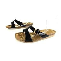 Jones Size 4.5 Patent Black Strap Sandals