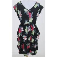 Jumble Made in the Mill Size:S black floral hobble skirt dress