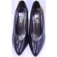 K - Size: 5.5 - Black - Heeled shoes