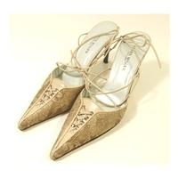 Karen Millen Size EU 39.5 (UK 6.5) Lace Detail Ankle Tie Pointed Slingback Shoes