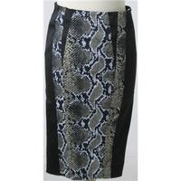 Karen Millen - Size: 10 - Black - A-line skirt