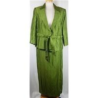 Kaliko size 16/18 green skirt suit