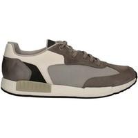 Keys 3061 Sneakers Man Grey men\'s Shoes (Trainers) in grey