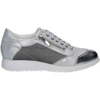 Keys 5011 Shoes with laces Women Silver women\'s Shoes (Trainers) in Silver