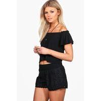 kesha all over lace short black