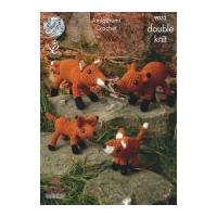 King Cole Fox Family Amigurumi Toy Merino Crochet Pattern 9032 DK