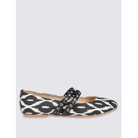 kids geometric print cross bar shoes