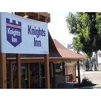 Knights Inn Fresno