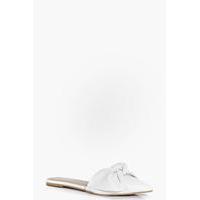 Knotted Front Peeptoe Slip On Flat - white