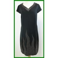 koko size 18 black knee length dress