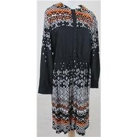 Kushi: Size 18: Black, white, taupe and orange dress