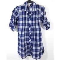 kylie age 12 years blue and white checked long shirt