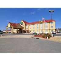 La Quinta Inn & Suites Russellvi...
