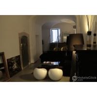 LAVRA GUESTHOUSE