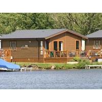 Lakeside Lodge