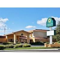 la quinta inn suites redding