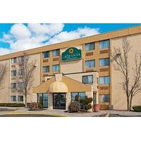 la quinta inn suites warwickprovidence airport