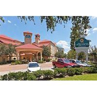 La Quinta Inn & Suites Houston Bush IAH South