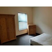 Large room in Fulwood bills included...