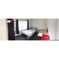 Large Double Room to let in Coventry City Centre