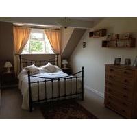 Large double room in beautiful Wylye valley
