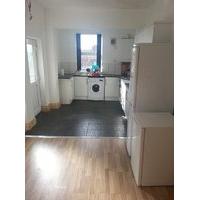 Large 6 bed house share
