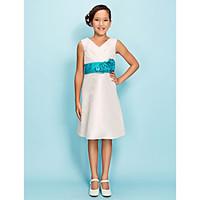 Lanting Bride Knee-length Taffeta Junior Bridesmaid Dress A-line / Sheath / Column V-neck Natural withFlower(s) / Sash / Ribbon / Side