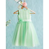 LAN TING BRIDE Ball Gown Knee-length Flower Girl Dress - Satin Tulle Jewel with Bow(s) Flower(s) Sash / Ribbon