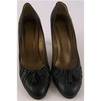 Laceys - Size: 5 - Black - Court shoes