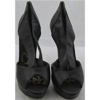 la srada size 6540 black platform peep toes