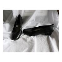 Ladies black shoes-size 9.5 Trotters - Size: 9.5 - Black - Slip-on shoes