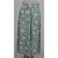 Laura Ashley - Size: 12 - Green Floral Print Skirt