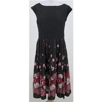laura ashley size 14 black red summer dress