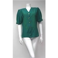 Laure Size 14 Green Pattered Jacket Laure - Size: 14 - Green - Cap sleeved T-shirt