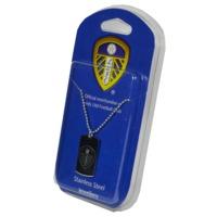 Leeds United F.c. Engraved Crest Dog Tag And Chain