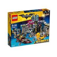 LEGO The Batman Movie Batcave Break-In