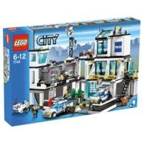 LEGO City - Police Headquarters (7744)