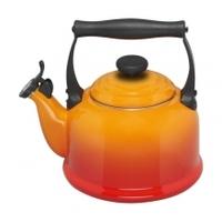 Le Creuset Traditional Fixed Whistle Kettle Volcanic