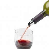 Le Creuset Drip Free Pourer