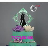 LEDCake Topper Non-personalized Classic Couple Acrylic Wedding Flowers Black Classic Theme 1 Gift Box