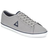 Le Coq Sportif SLIMSET CVS men\'s Shoes (Trainers) in grey