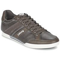 Levis TURLOCK REFRESH men\'s Shoes (Trainers) in brown