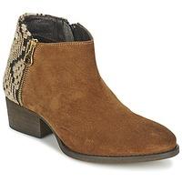 le temps des cerises colorado womens low boots in brown