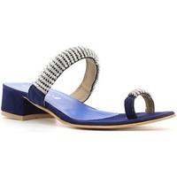 Le Chicche 402H1 Flip flops Women Blue women\'s Flip flops / Sandals (Shoes) in blue