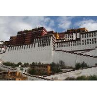 Lhasa Tour: A Glimpse of Tibet