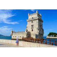 Lisbon Super Saver: City Tour by Minivan Including Tastings and Half Day Sintra Small Group Tour with Pena Palace