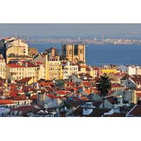 Lisbon Combo: Hop-On Hop-Off Tour with Four Routes Including Tram