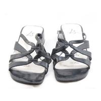 life stride size 55 black patent effect slide sandals