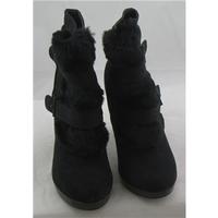limited collection size 6 black faux suede faux fur ankle boots