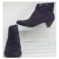 Limited collection soft purple heeled boots Limited Collection - Size: 7.5 - Purple - Boots